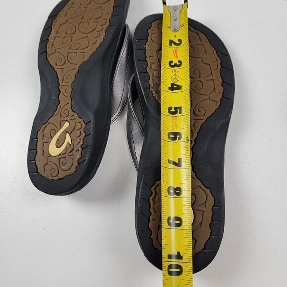 Olukai Metallic Silver Leather Flip Flop Thong Sandls Beach Comfort Womens 7.5 - Picture 11 of 11